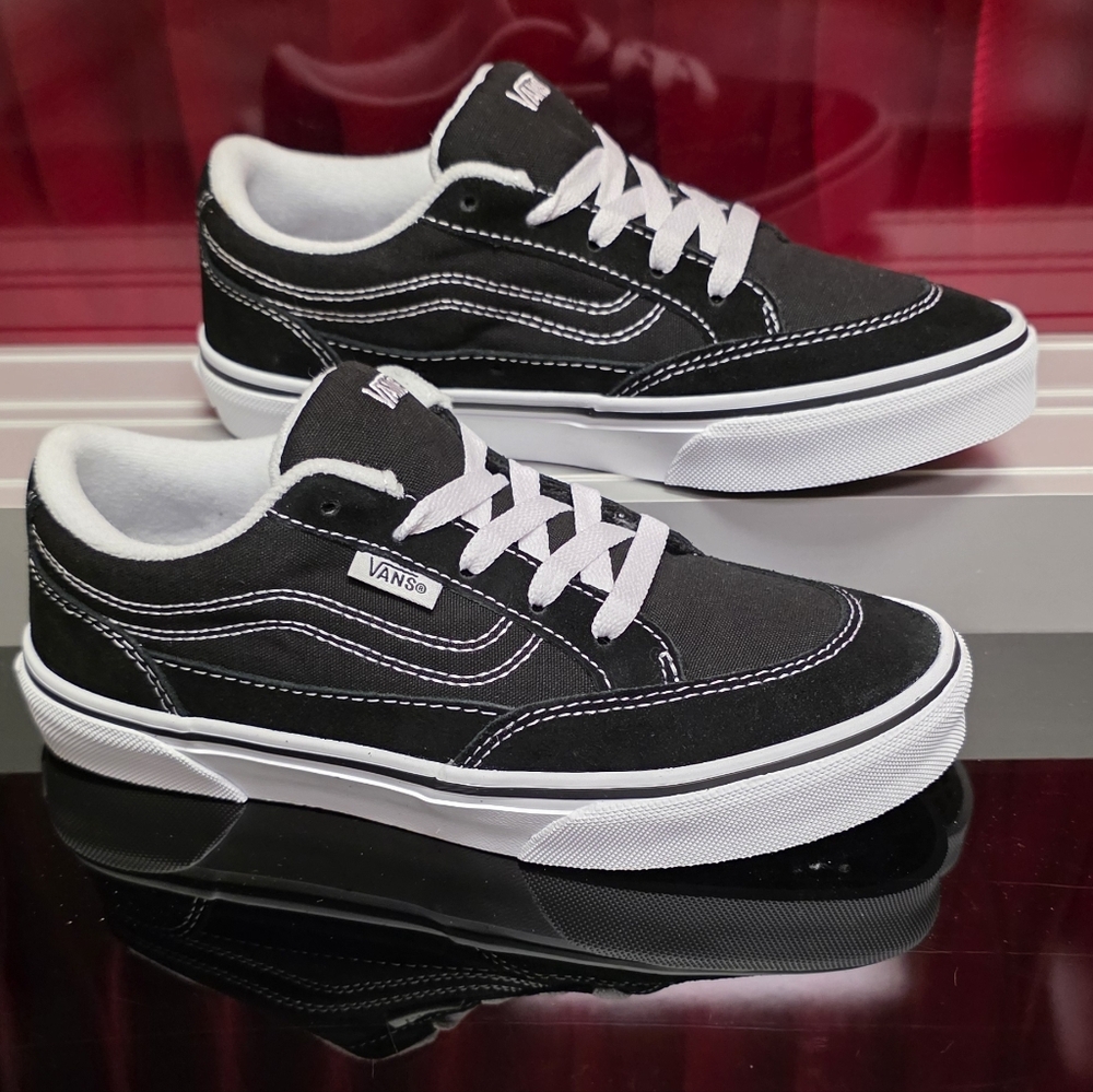 Vans Bearcat Black White Youth 4Y Men’s 4 Women’s 5.5 New
